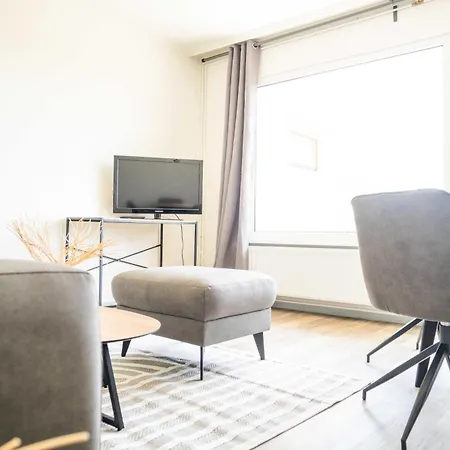 Boddenweite 4 * Born