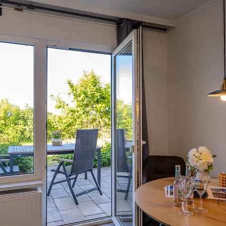 Apartment Boddenweite 4 *
